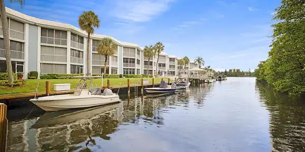 700 NE Harbour Terrace