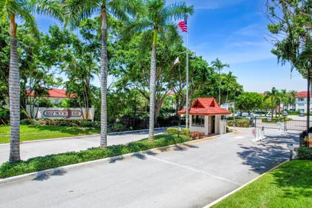 103 Half Moon Circle