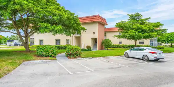 37 Pine Arbor Lane