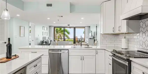 355 S Ocean Drive
