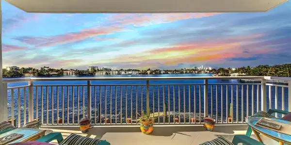 511 Bayshore Dr