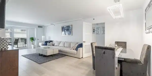 3215 S Ocean Blvd