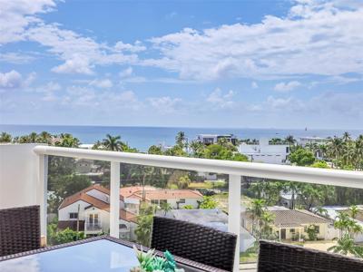 2715 N Ocean Blvd