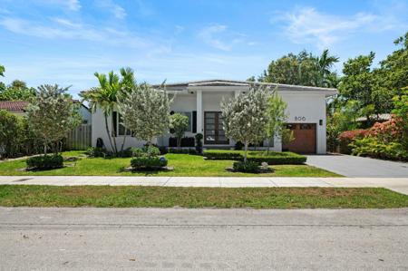 806 SE 11th Ct