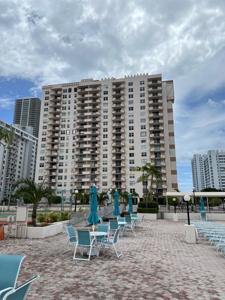 1865 S Ocean Dr