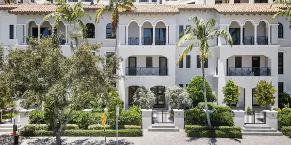 200 E Palmetto Park Road