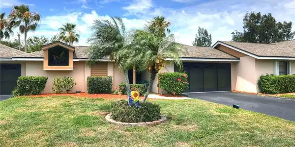 6262 Mirror Lake Court