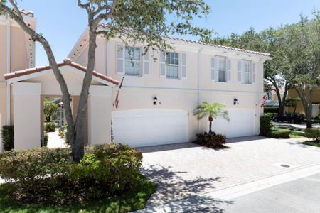 76 Laurel Oaks Circle