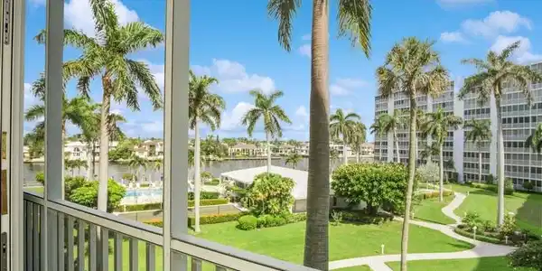 3300 S Ocean Boulevard