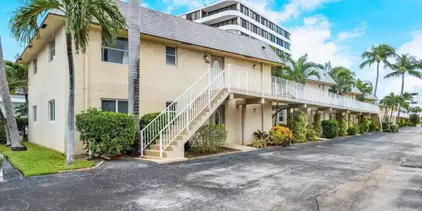 3601 S Ocean 305 Boulevard