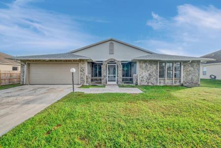 254 SW Glenwood Drive