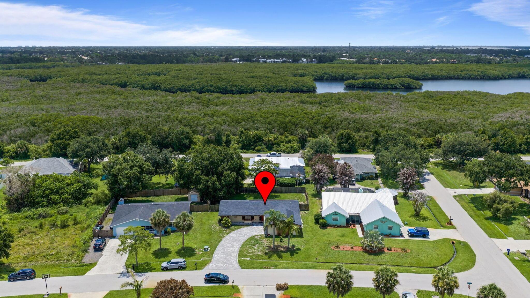 Image 3: 3-web-or-mls-2485 SE Alden St - Pin 2