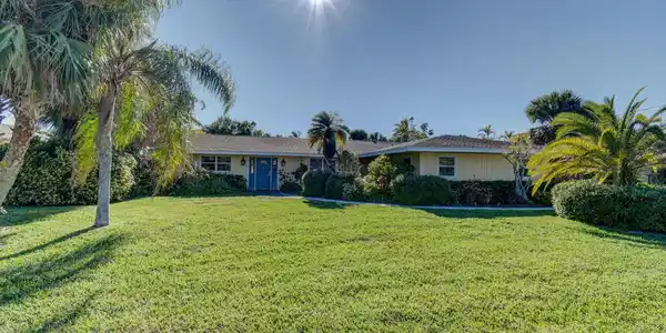 1711 Rio Vista Drive