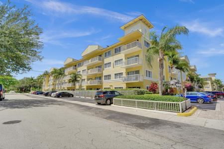 1515 E Broward Blvd