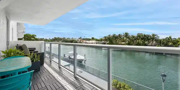 10000 W Bay Harbor Dr