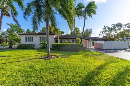 1344 SE 8th Ct