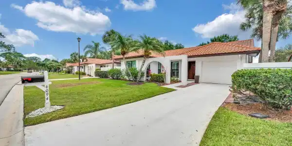 4094 SW Osprey Creek Way