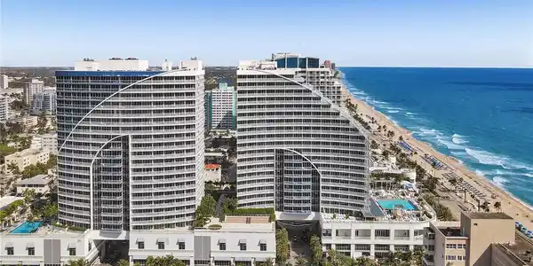 3101 Bayshore Dr
