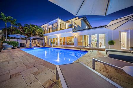 11 Castle Harbor Is