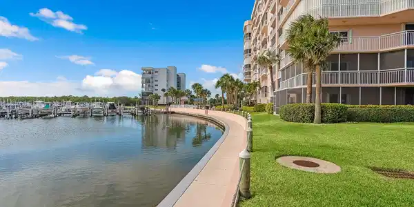 5167 N Highway A1a