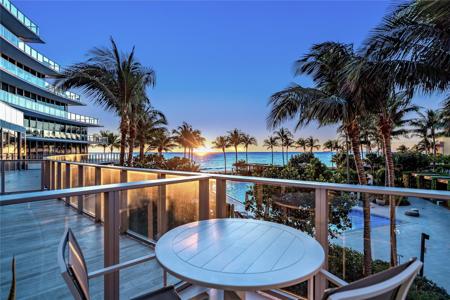 2200 N Ocean Blvd