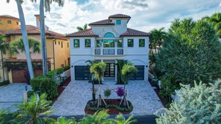 417 Coconut Isle Dr