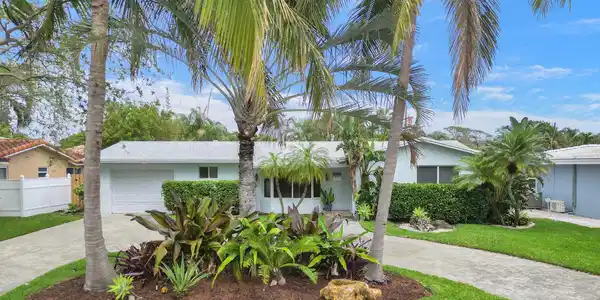 1931 NE 28th Court