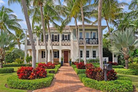 302 Palm Trail