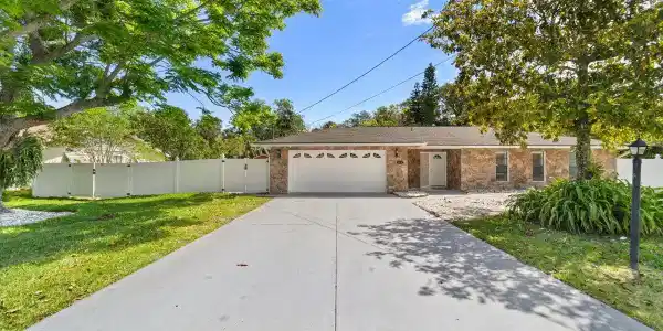 713 Green Road Road