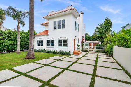 351 Plymouth Road