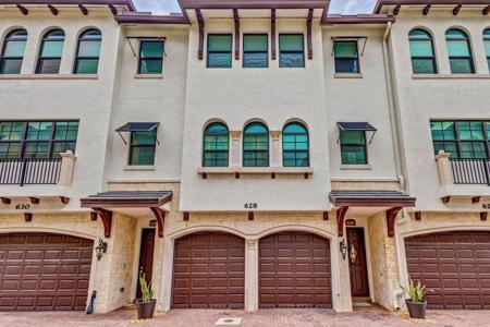 628 Windward Circle N