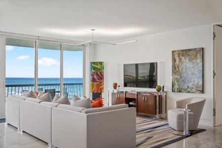 2100 S Ocean Boulevard