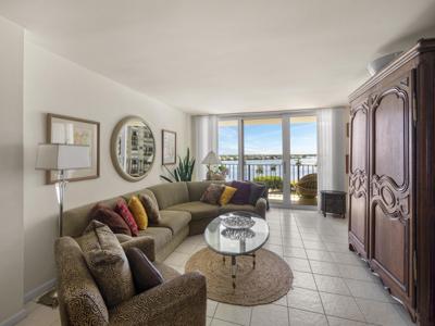 1701 S Flagler Drive