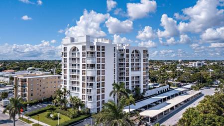 3901 S Flagler Drive