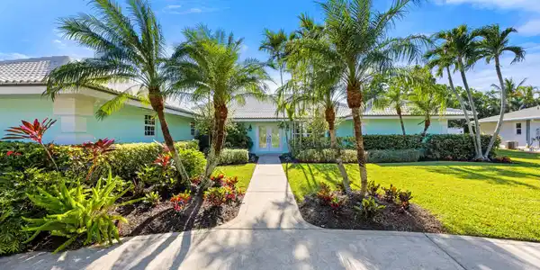 111 Golfview Drive