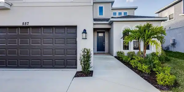 557 SE RANCH OAK CIRCLE