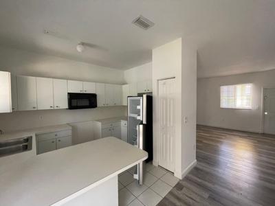 383 NE 27th Ter