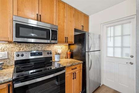 2420 SE 17th St