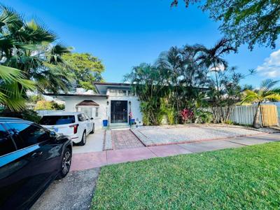 6215 La Gorce Drive
