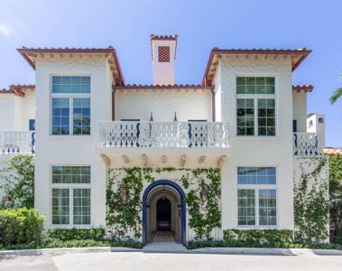 236 Phipps