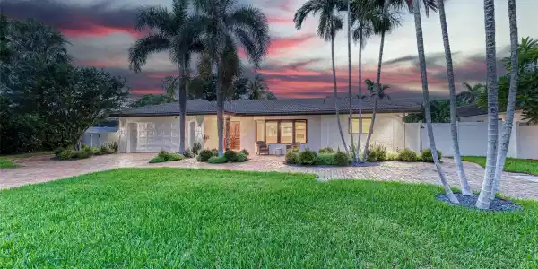 2731 NE 40th Ct