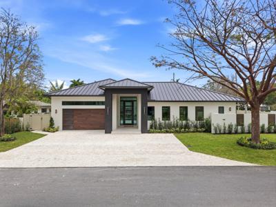 2400 NE 26th Avenue