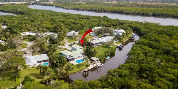 4122 SW St Lucie Lane