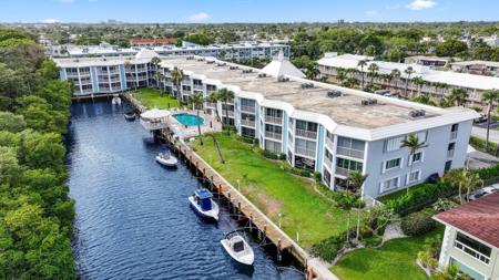 700 NE Harbour Terrace
