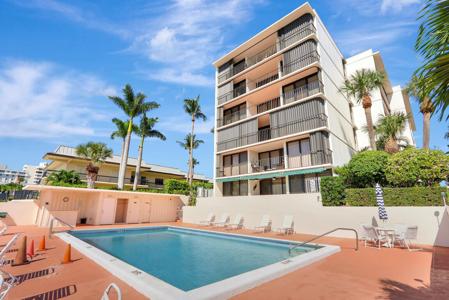 225 Beach Road