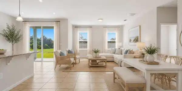 Image 4: Living dining STAGED