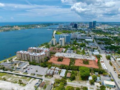 1805 N Flagler Drive