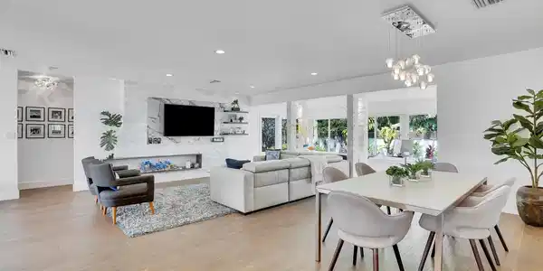 2211 NE 32nd Court