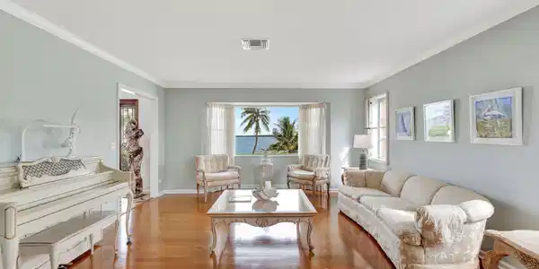 Image 4: 4-web-or-mls-1141Pine__31