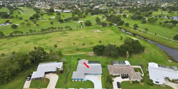Image 2: 47-web-or-mls-2773_SE_Pine_Valley_Street